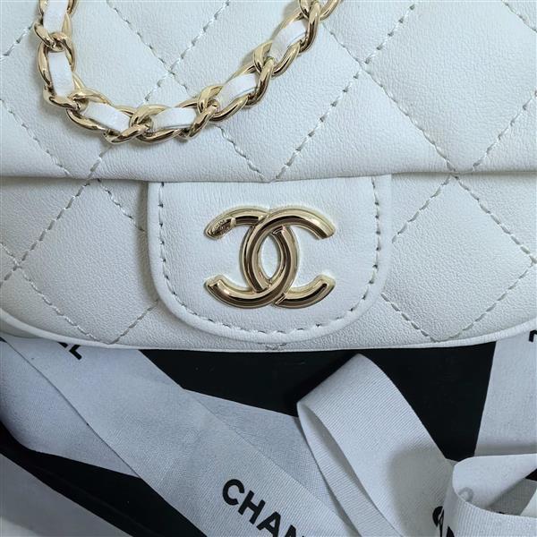 2026127213712589 700